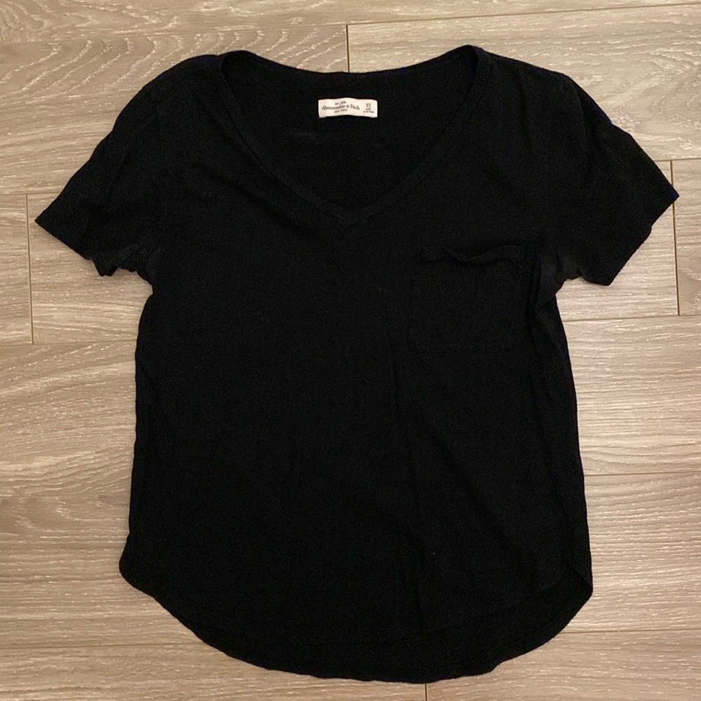 a&f v-neck shirt